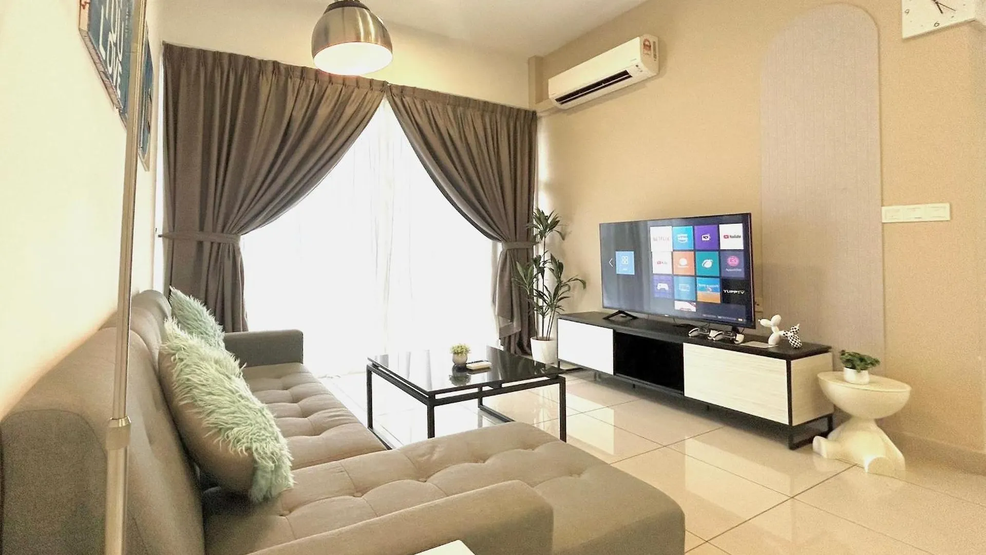 Pinnacle Tower 7Pax-3&1 Wifi-Game Smarttv 3 Mins To Ciq Johor Bahru